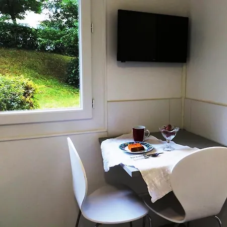 Pratique, Complet Sur, Metro Et Parking; Proche Du Centre, De La Gare, De La Rocade, D'un Supermarche. A Pied. Apartman *